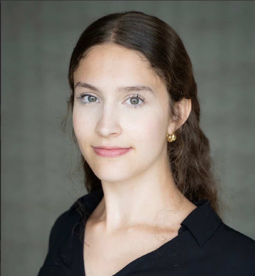 Cassandra Márquez, Secretary